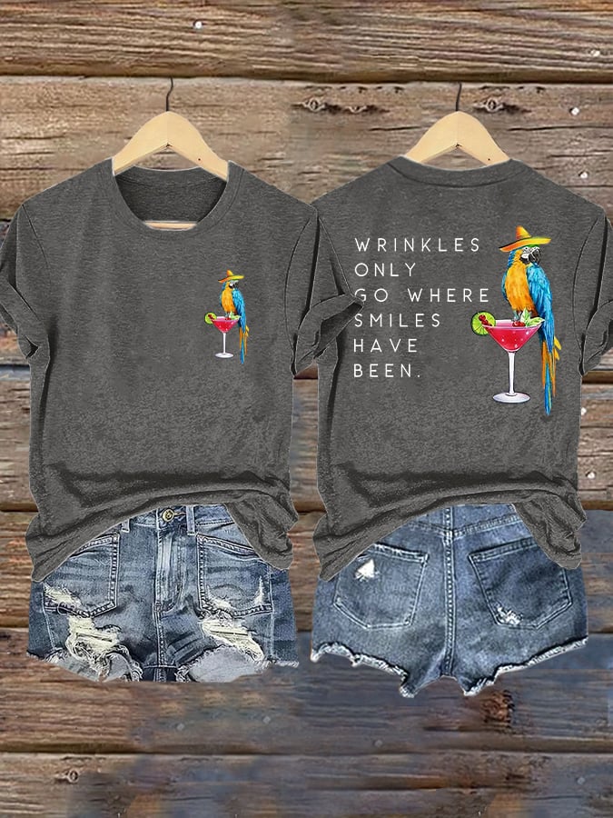 Retro Wrinkles Only Go Where Smiles Have Been Print T-Shirt