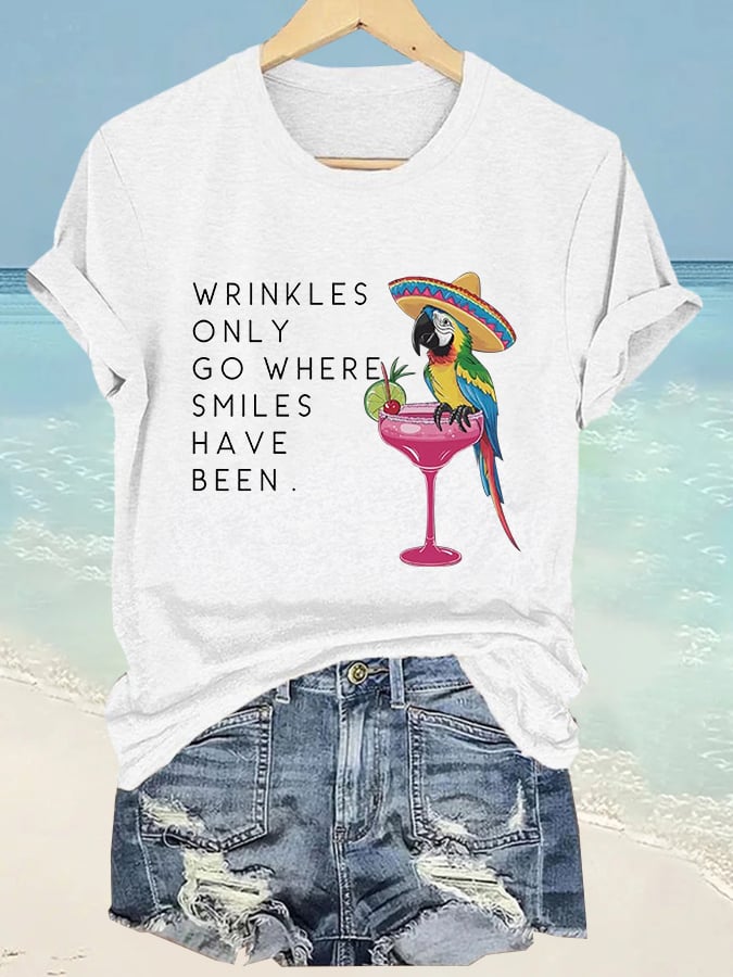 Retro Wrinkles Only Go Where Smiles Have Been Print T-Shirt