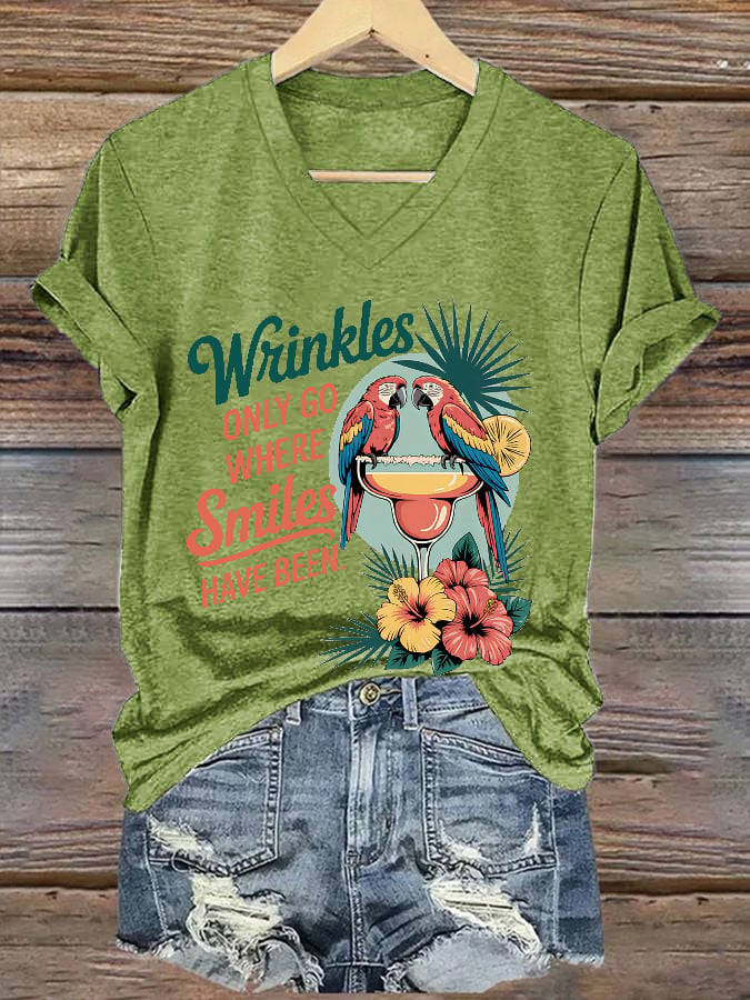 Women's Retro Wrinkles Only Go Where Smiles Have Been Print T-Shirt